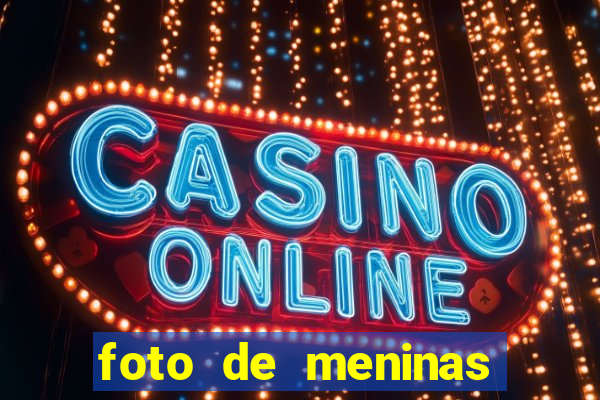 foto de meninas cacheadas fake
